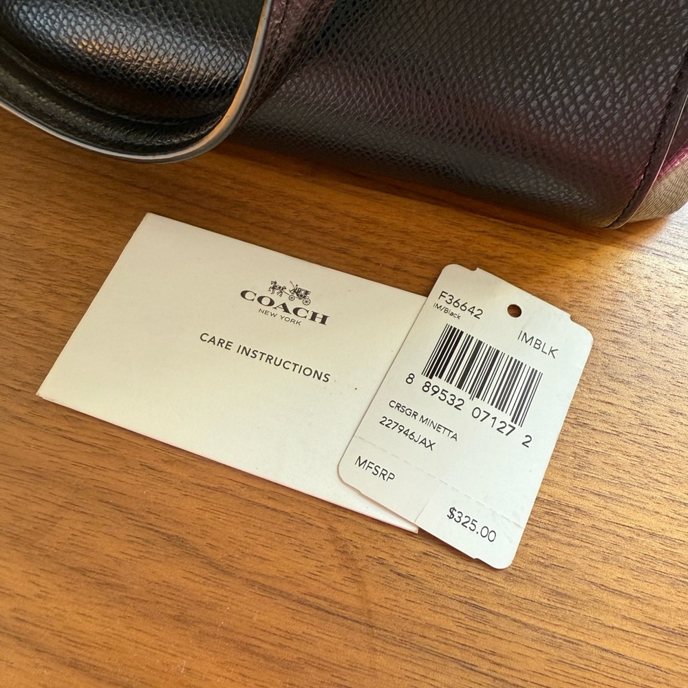Coach Minetta Black Leather Handbag (with strap and dust bag) - Picture 4 of 12